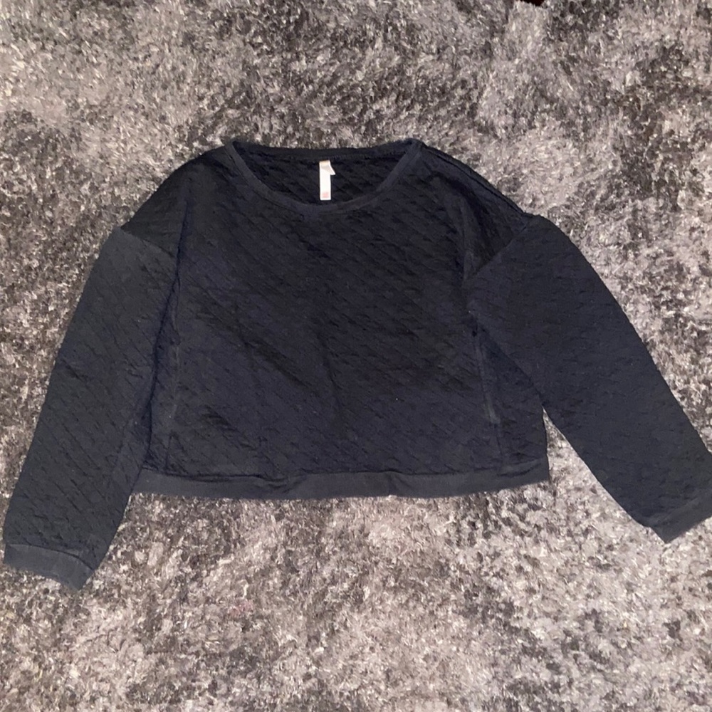 Black Crop Sweater